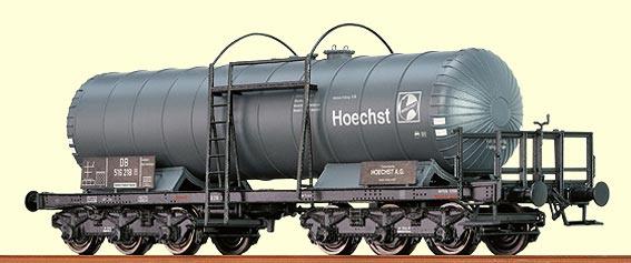 6 axle Tank car &quot;Hoechst&quot;<br /><a href='images/pictures/Brawa/48521.jpg' target='_blank'>Full size image</a>